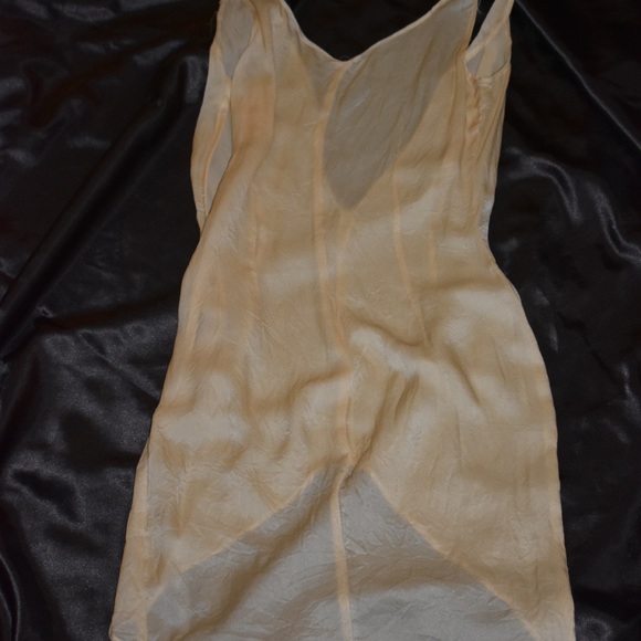 Black lace chevron pattern dress. With Chloe slip - Picture 6 of 8